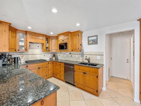 6098 E Silverspur   Trail, Anaheim Hills, CA