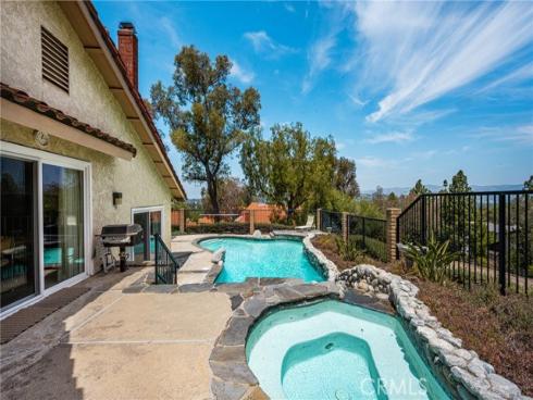 186 S Donna   Court, Anaheim Hills, CA