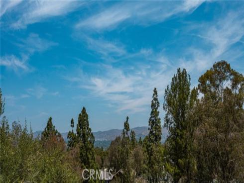 186 S Donna   Court, Anaheim Hills, CA
