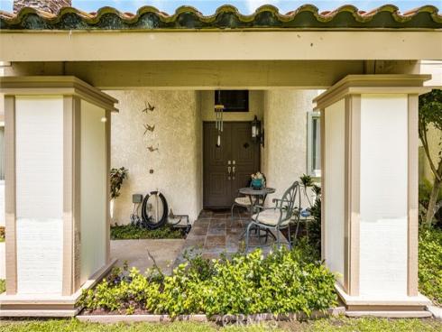 186 S Donna   Court, Anaheim Hills, CA