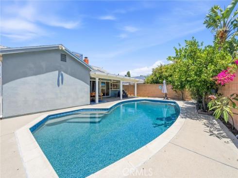 4956 E Holbrook  , Anaheim Hills, CA
