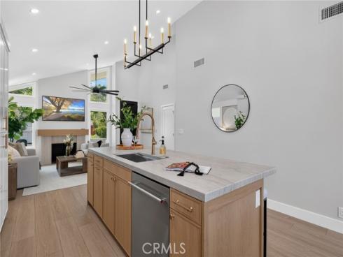 5941 E Camino Correr , Anaheim Hills, CA