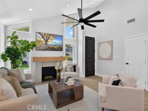 5941 E Camino Correr , Anaheim Hills, CA