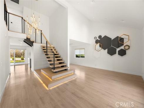 6875 E Swarthmore Drive, Anaheim Hills, CA