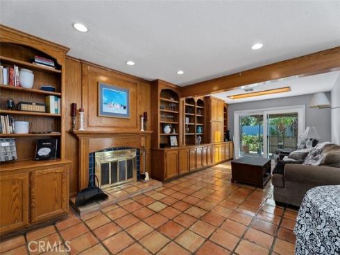 8058 E Woodsboro Avenue, Anaheim Hills, CA