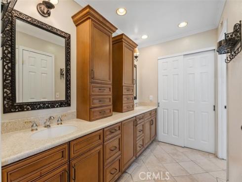 8058 E Woodsboro Avenue, Anaheim Hills, CA