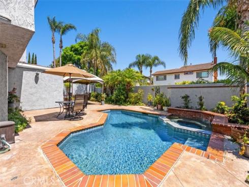 8058 E Woodsboro Avenue, Anaheim Hills, CA