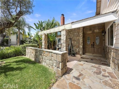 7147 E Columbus Dr , Anaheim Hills, CA