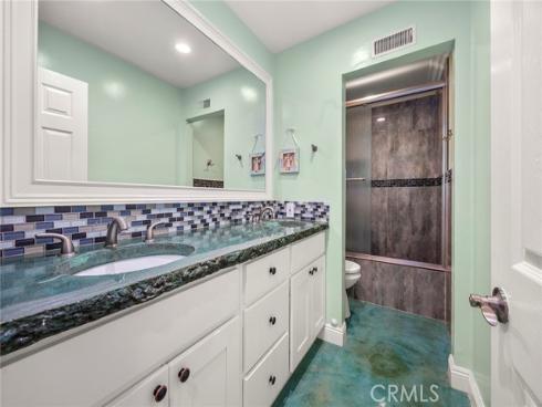 7147 E Columbus Dr , Anaheim Hills, CA