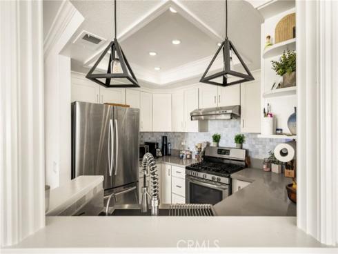 1045 S Daybreak Court, Anaheim Hills, CA