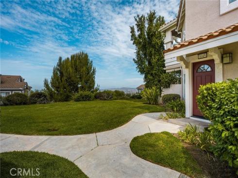 1045 S Daybreak Court, Anaheim Hills, CA