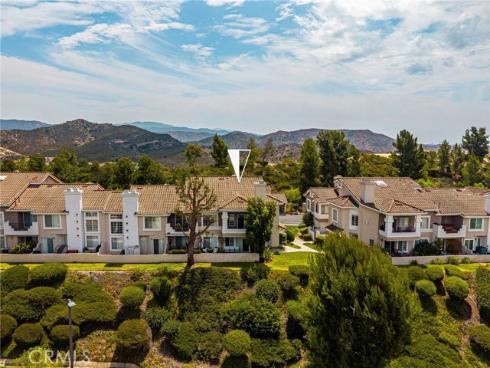 1045 S Daybreak   Court, Anaheim Hills, CA