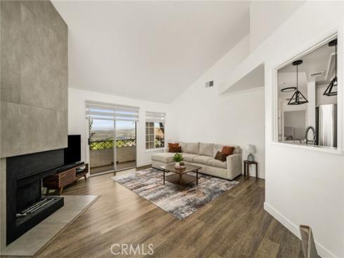1045 S Daybreak Court, Anaheim Hills, CA
