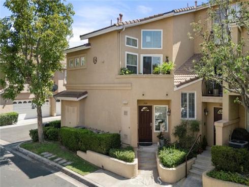 7930 E Monte Carlo Avenue, Anaheim Hills, CA