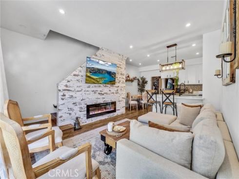 8449 E Arrowhead Way, Anaheim Hills, CA