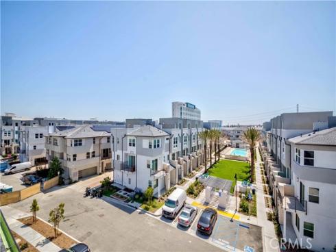 1403 W Bushell   Street, Anaheim, CA