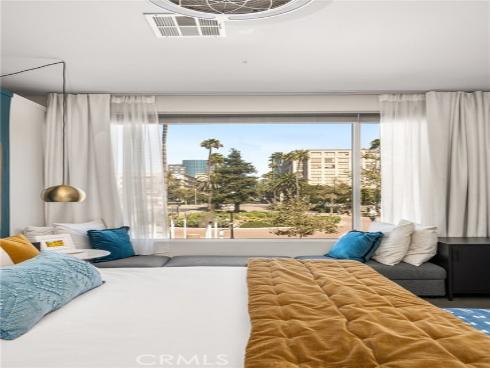 435 W Center Street Promenade 201 , Anaheim, CA