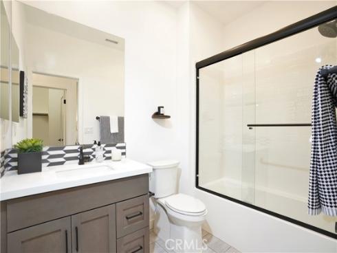 2217 W Orange  11 , Anaheim, CA