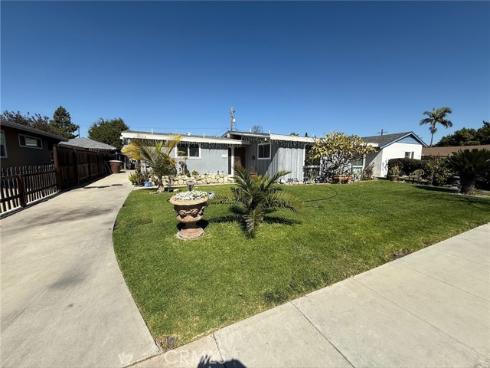 1323 W Goodhue Avenue, Anaheim, CA