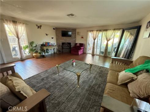 1323 W Goodhue Avenue, Anaheim, CA