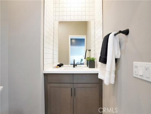 2209 W Orange  , Anaheim, CA