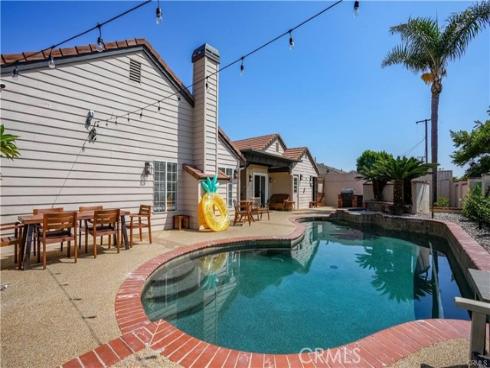 2810  E Burntwood  , Anaheim, CA