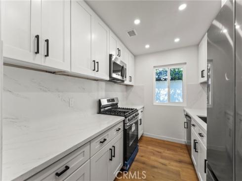 1835 W La Palma  B  Avenue, Anaheim, CA