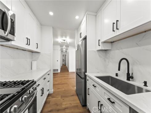 1835 W La Palma  B  Avenue, Anaheim, CA