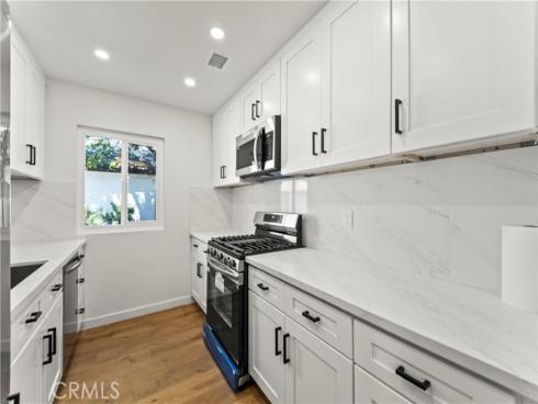 1835 W La Palma  B  Avenue, Anaheim, CA