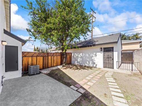 1835 W La Palma  B  Avenue, Anaheim, CA