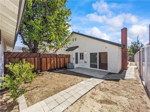 1835 W La Palma  B  Avenue, Anaheim, CA