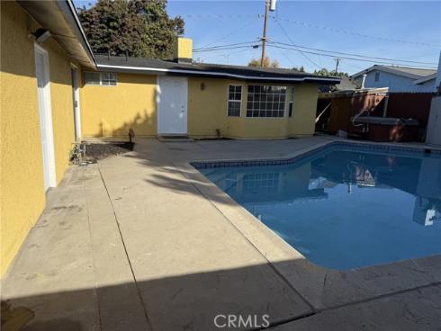 2435 W Broadway  , Anaheim, CA