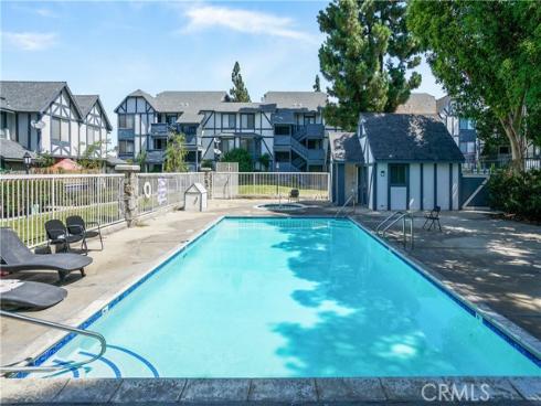 3018 W Cheryllyn 10 Lane, Anaheim, CA