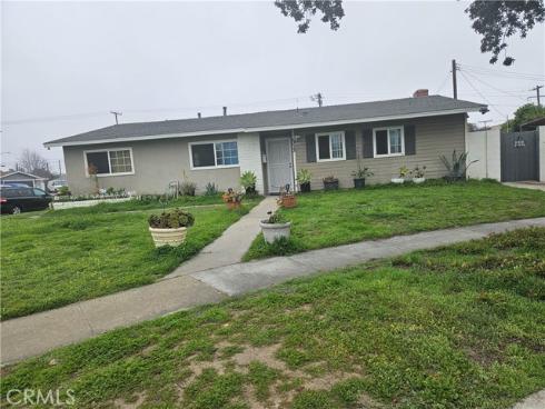 1313 N Crestlane Place, Anaheim, CA