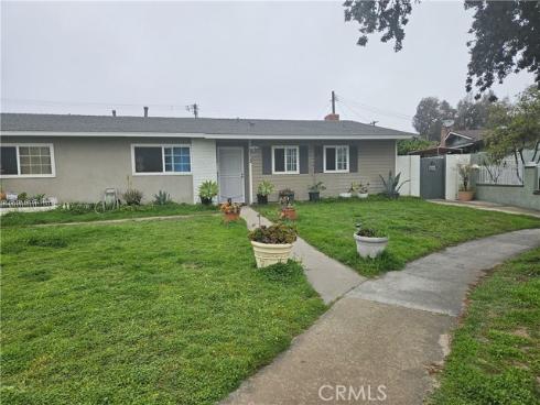 1313 N Crestlane   Place, Anaheim, CA