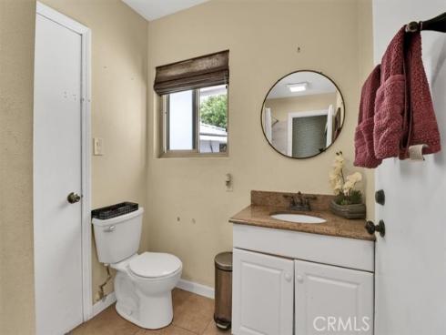 2550 W Rowland   Avenue, Anaheim, CA