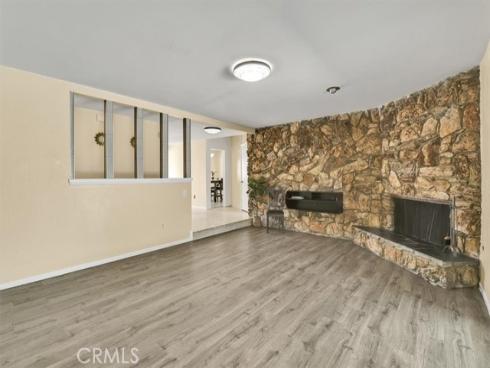 2550 W Rowland   Avenue, Anaheim, CA