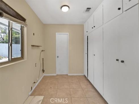 2550 W Rowland   Avenue, Anaheim, CA