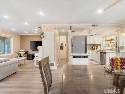 2157 W Essex   Circle, Anaheim, CA