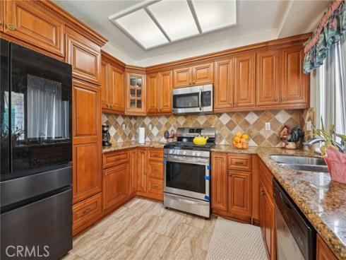 220 S Linhaven Circle, Anaheim, CA