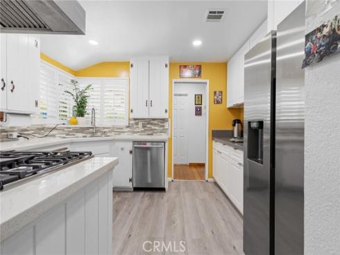 1521 W Crone Avenue, Anaheim, CA