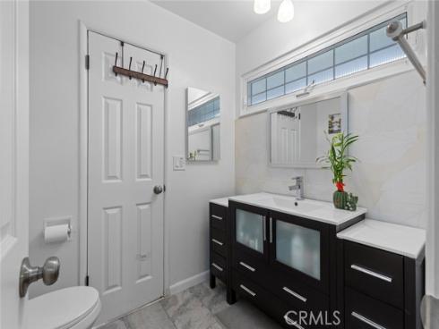 1521 W Crone Avenue, Anaheim, CA