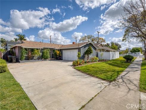1521 W Crone Avenue, Anaheim, CA