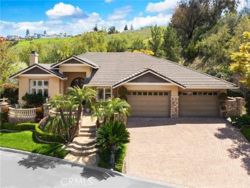 590 S Falling Star Drive, Anaheim, CA