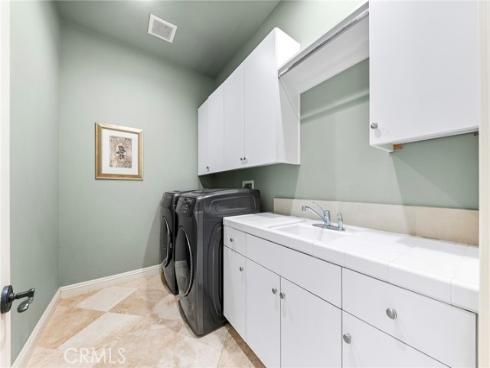 590 S Falling Star Drive, Anaheim, CA