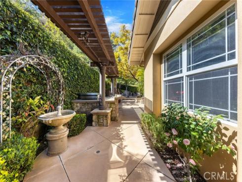 590 S Falling Star Drive, Anaheim, CA