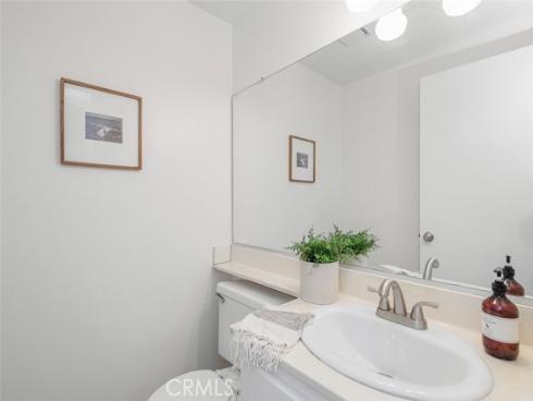 527 N Dartmouth 40 Way, Anaheim, CA