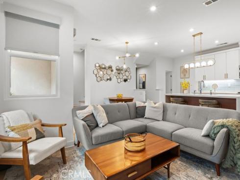 1707 W Bushell , Anaheim, CA