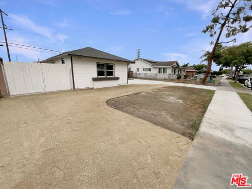 1326 E Kenwood   Avenue, Anaheim, CA