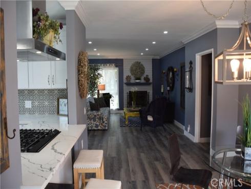 1851 W Glenoaks A Avenue, Anaheim, CA